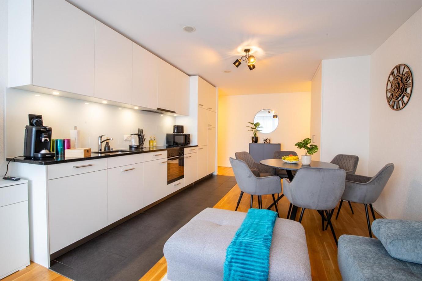 Special Einstein I Apartment Basel, Messe Kleinbasel 10-Star Exterior foto